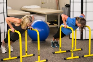 Jewel fitness workout with client